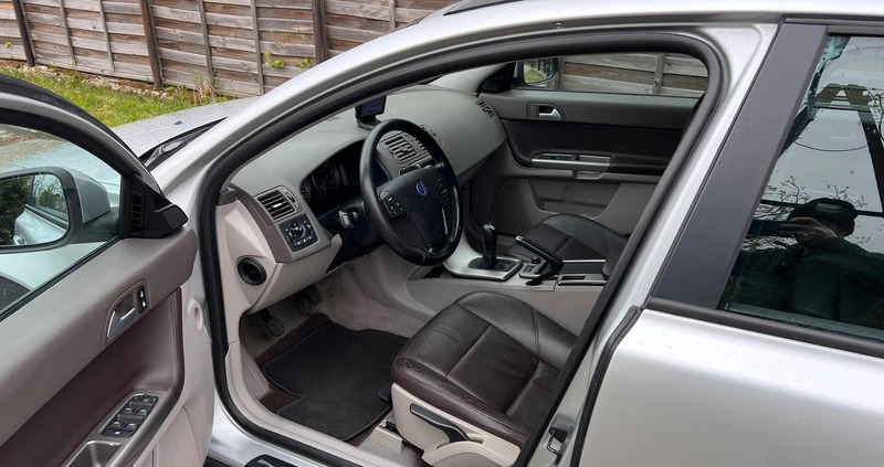Volvo V50 cena 8900 przebieg: 234410, rok produkcji 2010 z Czarne małe 46